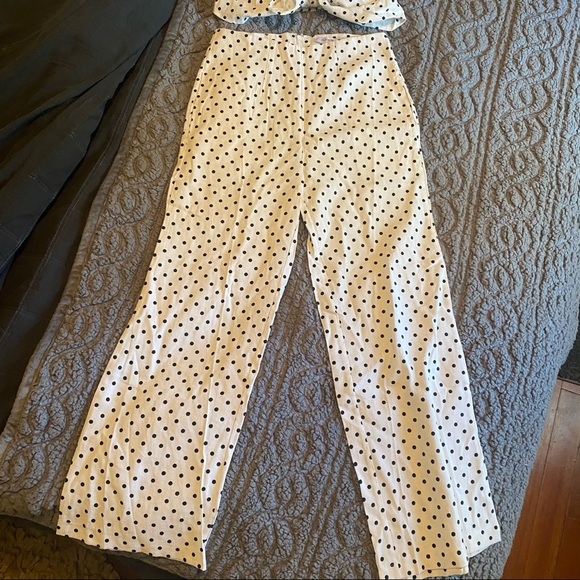 Two piece set - Picture 4 of 4